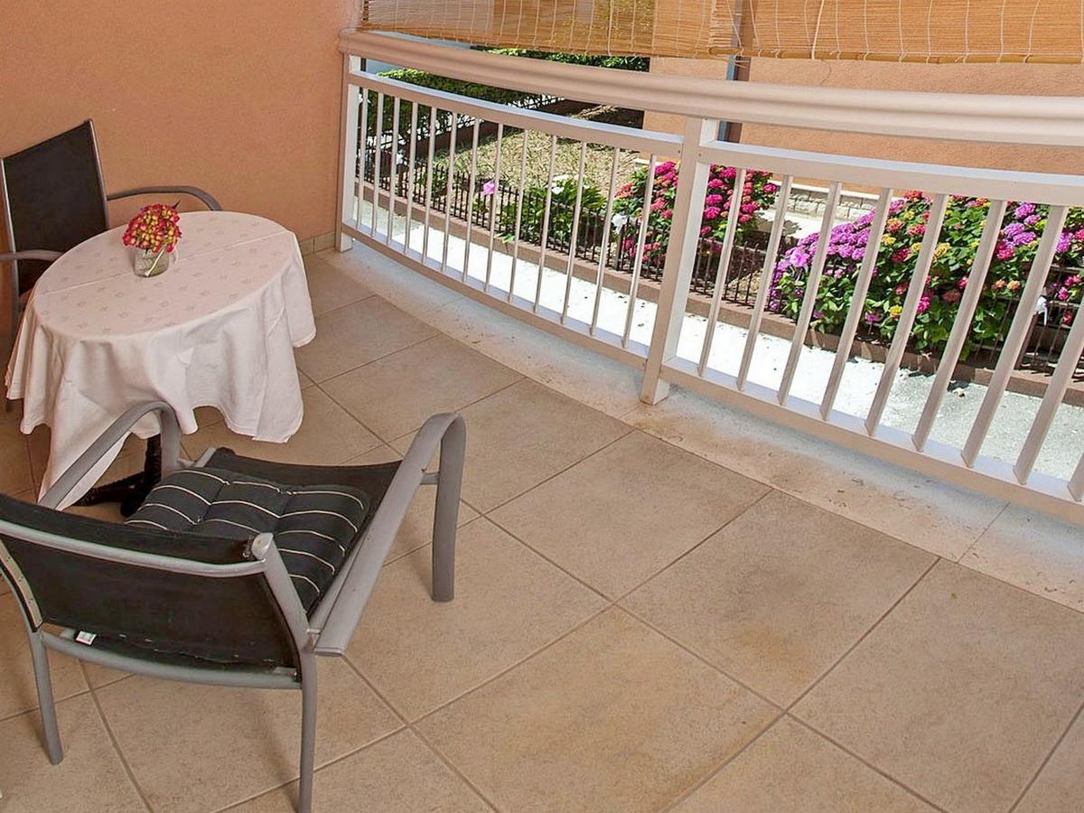 Apartments Damir Kastel Stafilic Exterior photo